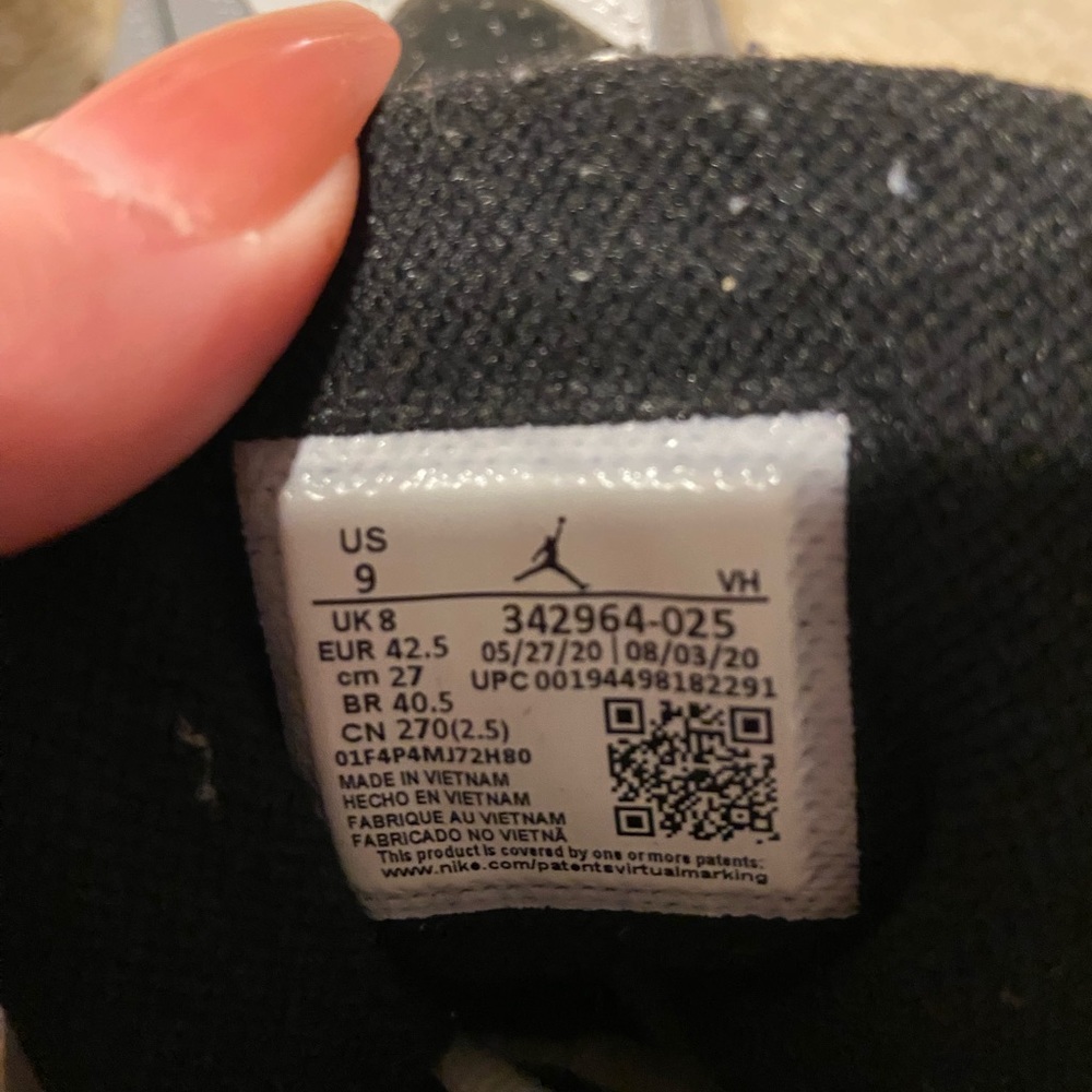 Men’s Jordan 7 - Picture 5 of 7